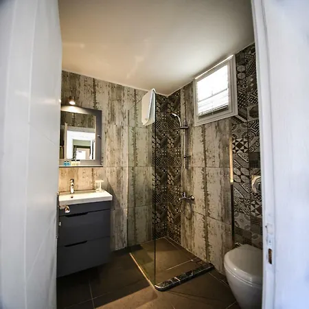 Bedroom (adults Only) * アラカティ