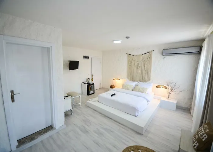 Hotel Bedroom (adults Only) *